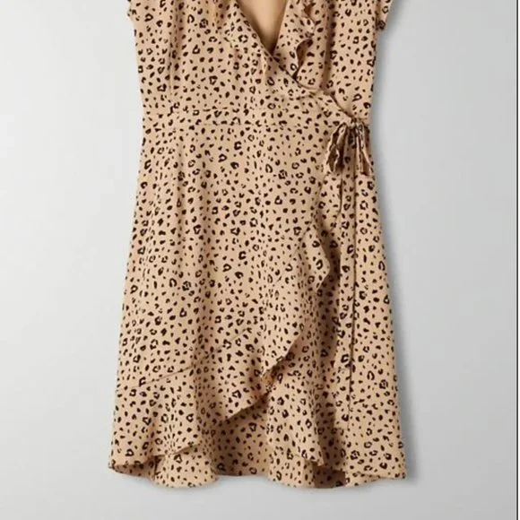 Aritzia Sunday Best  Savoy Dress - Picture 4 of 7